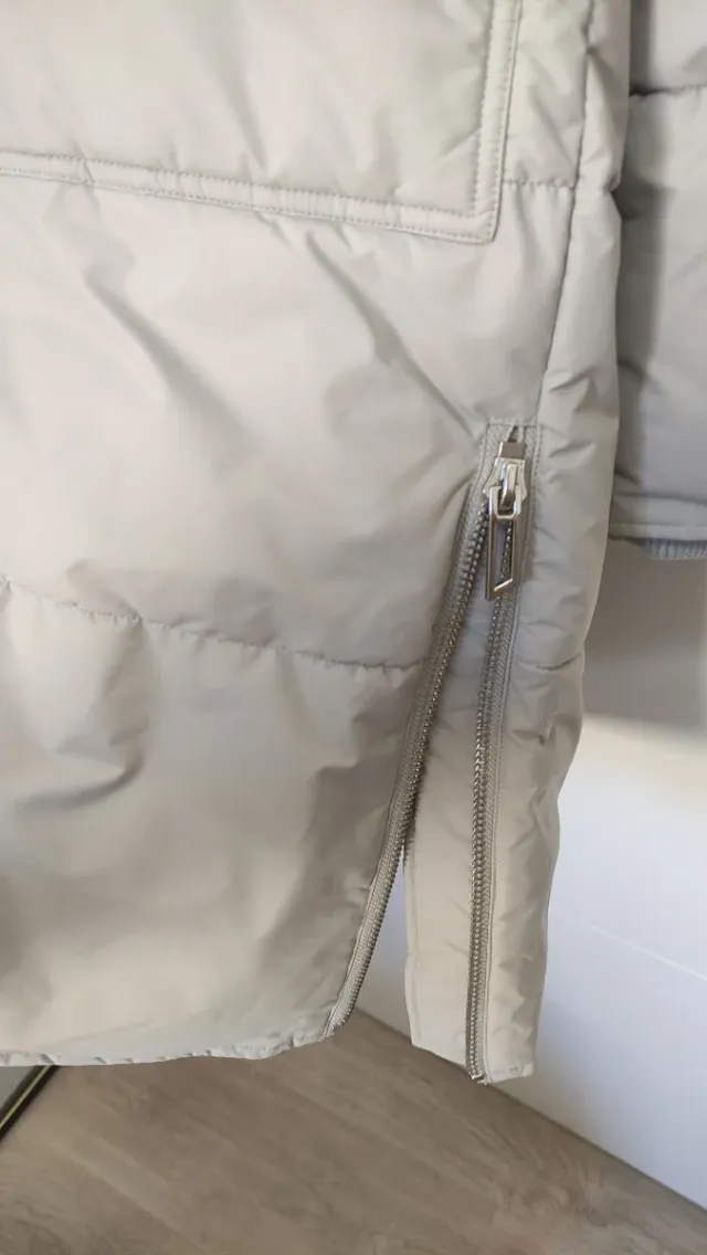 Abrigo impermeable cálido