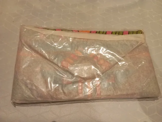 Cartera de mano Sfera bordada