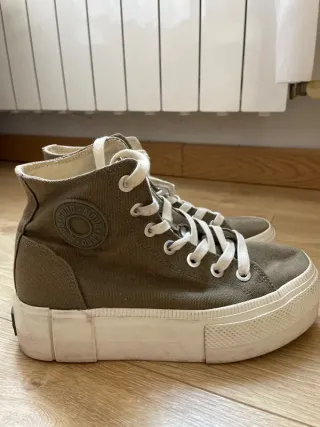 Zapatillas Bershka plataforma caña alta