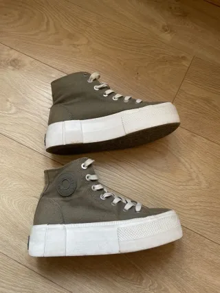 Zapatillas Bershka plataforma caña alta