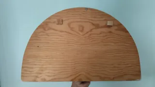 Percha infantil de madera tren