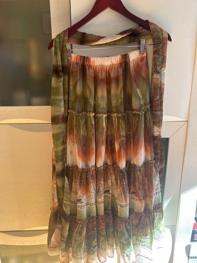 Falda larga estampada con cinto talla única