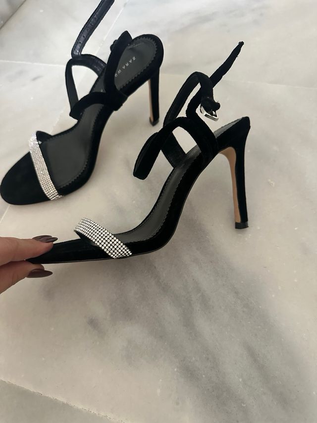 Sandalias tacón Zara Woman negras talla 38