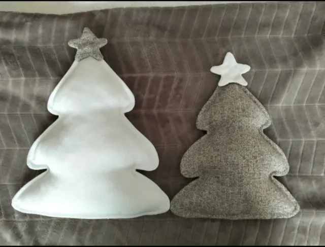 2 Cojines navideños en forma de árbol de navidad