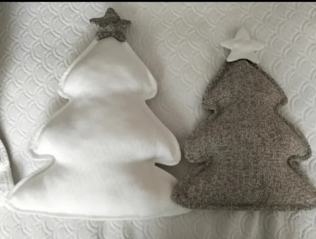 2 Cojines navideños en forma de árbol de navidad