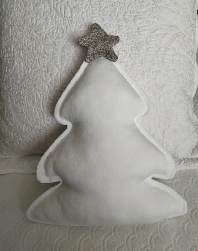 2 Cojines navideños en forma de árbol de navidad