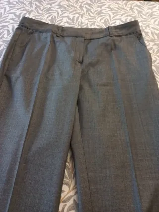Pantalón Massimo Dutti gris