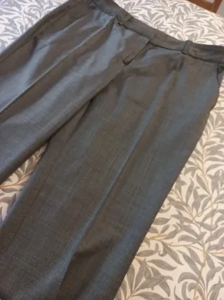 Pantalón Massimo Dutti gris