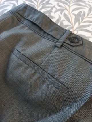 Pantalón Massimo Dutti gris