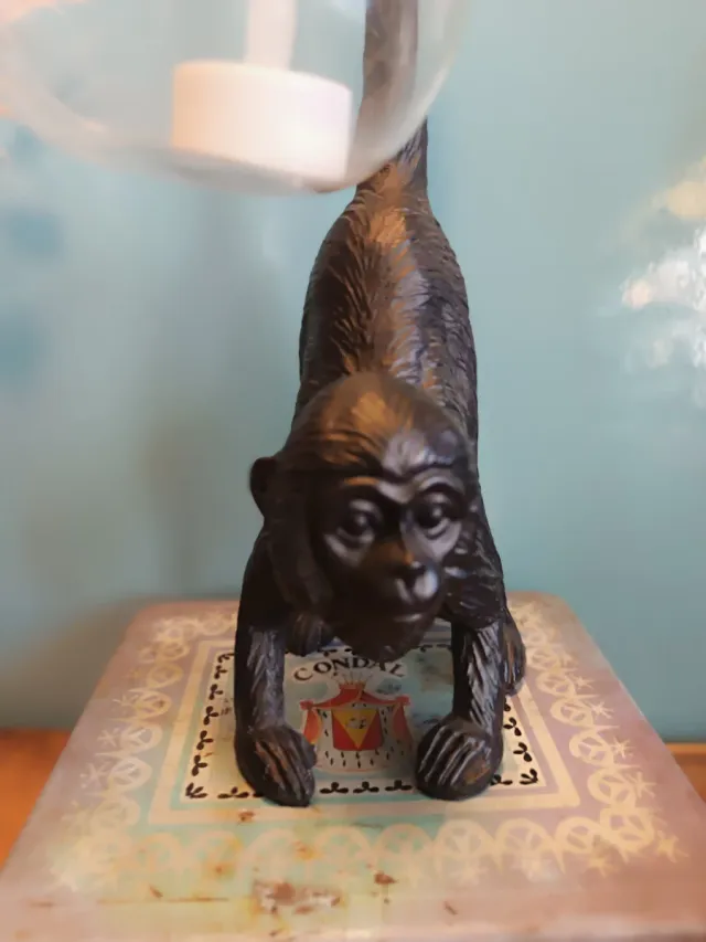 Candelabro Mono Negro con Bola Transparente