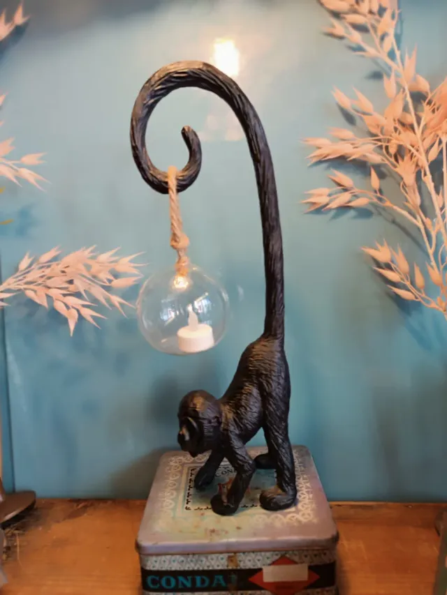 Candelabro Mono Negro con Bola Transparente