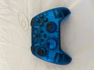 Xbox One S All Digital + 2 mandos