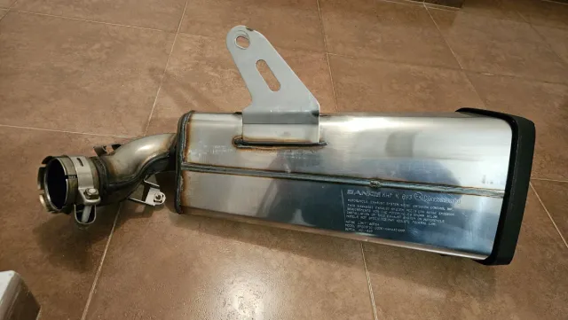 Escape Kawasaki Ninja 1000SX