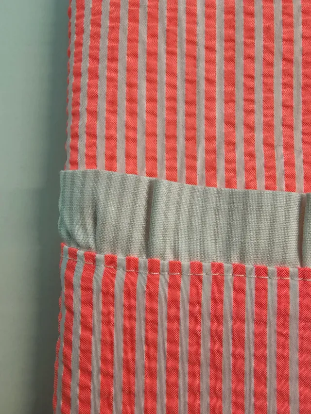 Funda acolchada Ebook rayas rosa