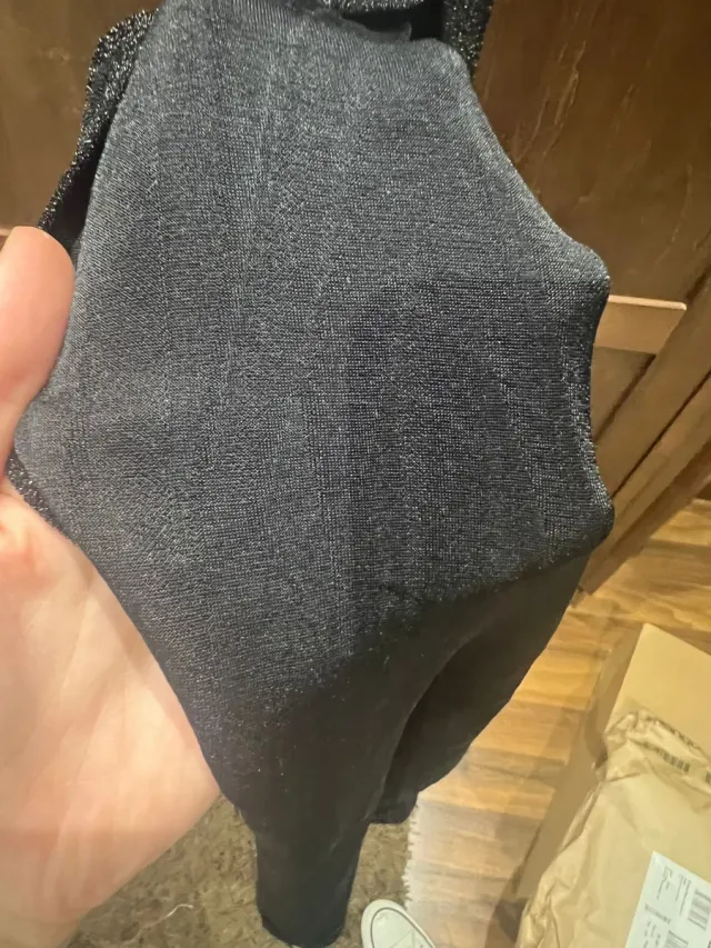 Vestido fiesta NA-KD negro