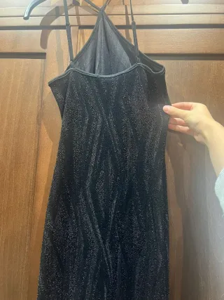 Vestido fiesta NA-KD negro