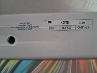 Botas altas negras con tachuelas