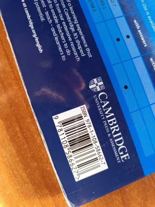 English Grammar in Use Book with Answers and In...