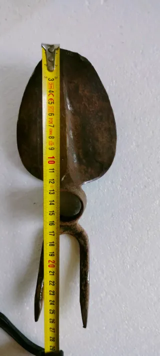 Zappetta antica con forca