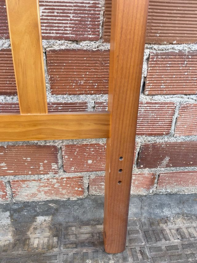 Cabecero de madera con somier