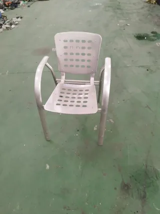 Sedie in alluminio pieghevoli disponibili in 44