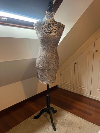 Vestido Zara lentejuelas plateadas rosa