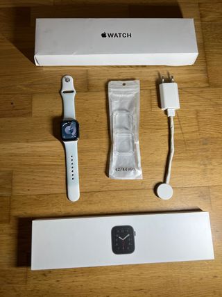 Apple Watch SE 2020 GPS 40mm GPS 81%
