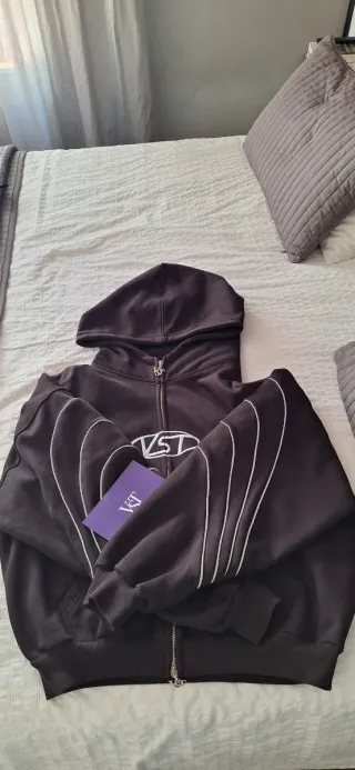 Vesta Trackesta Hoodie Negro Blanco