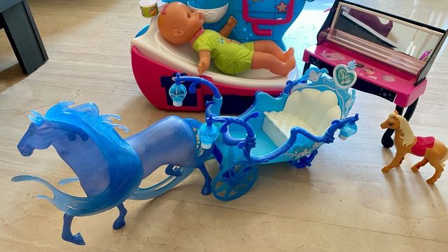 Lote Juguetes Niña: Muñecas y Accesorios