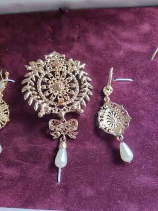 Aderezo Fallera Niña Dorado y Perlas