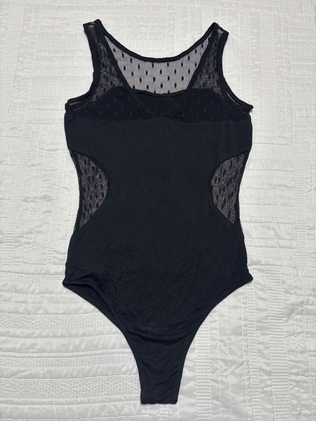 Body de encaje negro a estrenar