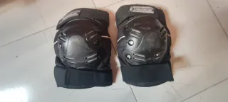 Patines Rollerblade Talla 42 + Protecciones