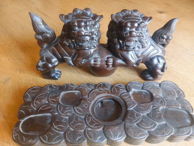 Inciensario de leones de madera de Teka