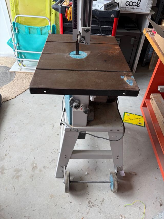 Sierra de Cinta Makita LB1200F 305mm