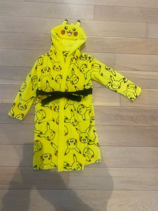 Bata Infantil Pikachu Pokémon Talla 8-11 años