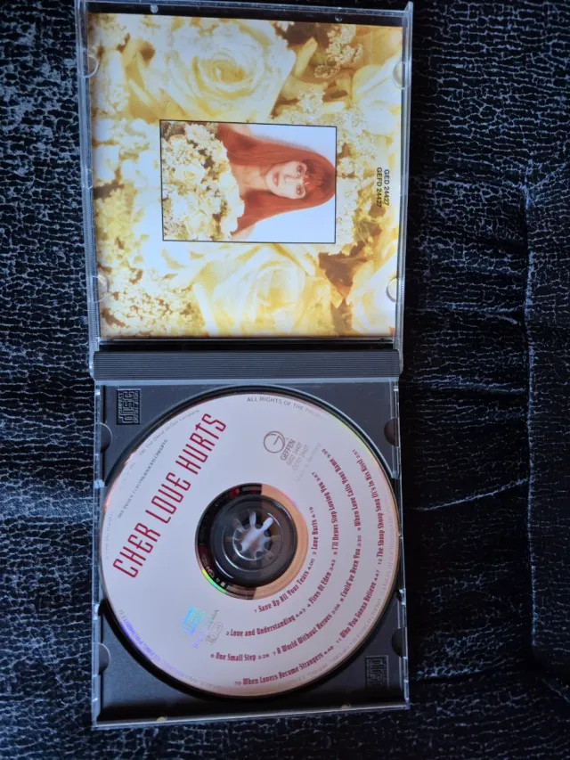 CD Cher Love Hurts