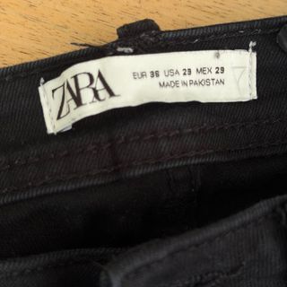 2 Vaqueros Zara (Azul y Negro)