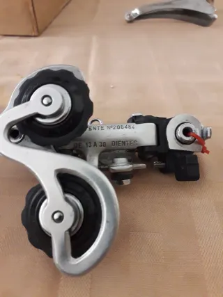 DESVIADOR TRASERO ZEUS NEW RACER