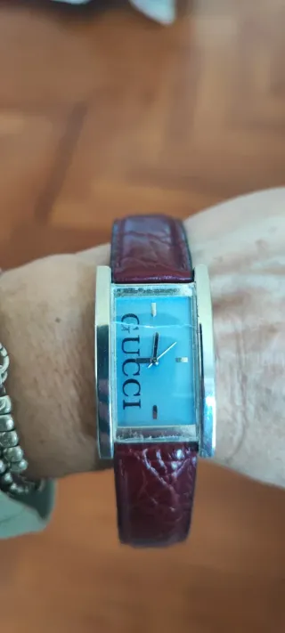 Orologio Gucci donna cinturino rosso