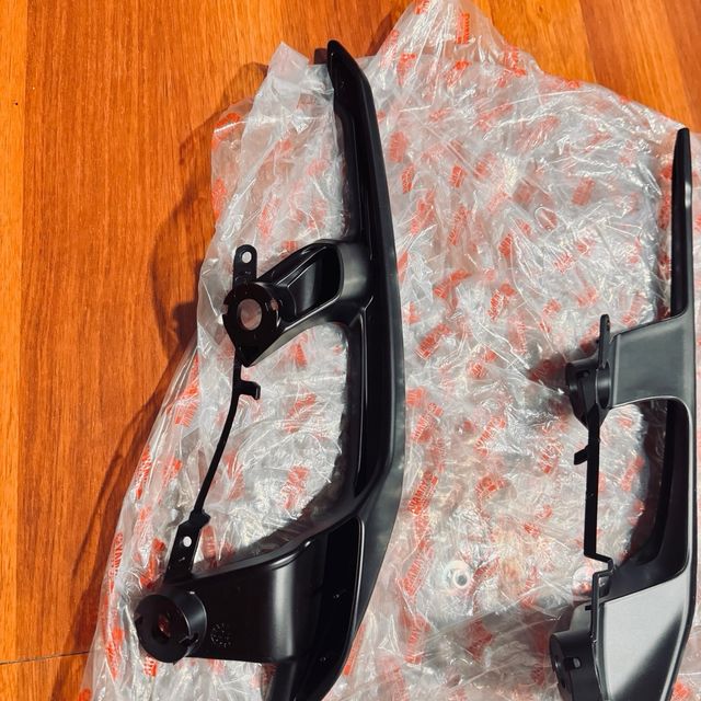 Asideros Yamaha Xmax