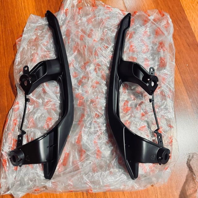 Asideros Yamaha Xmax