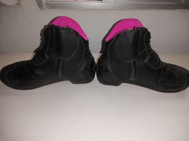 Botas moto mujer Alpinestars negras/fucsia