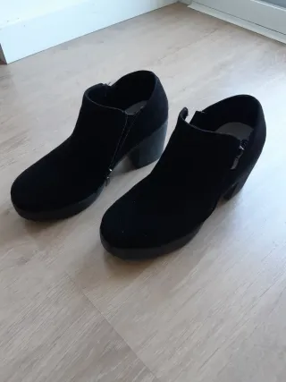 Botines de ante negros 39