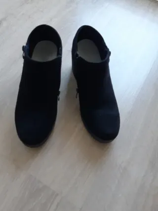 Botines de ante negros 39