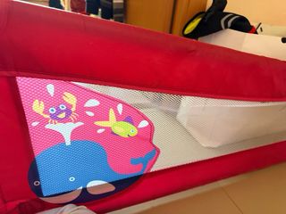 Barrera de seguridad para cama infantil