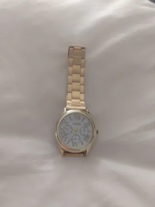 Reloj Geneva Dorado y Blanco