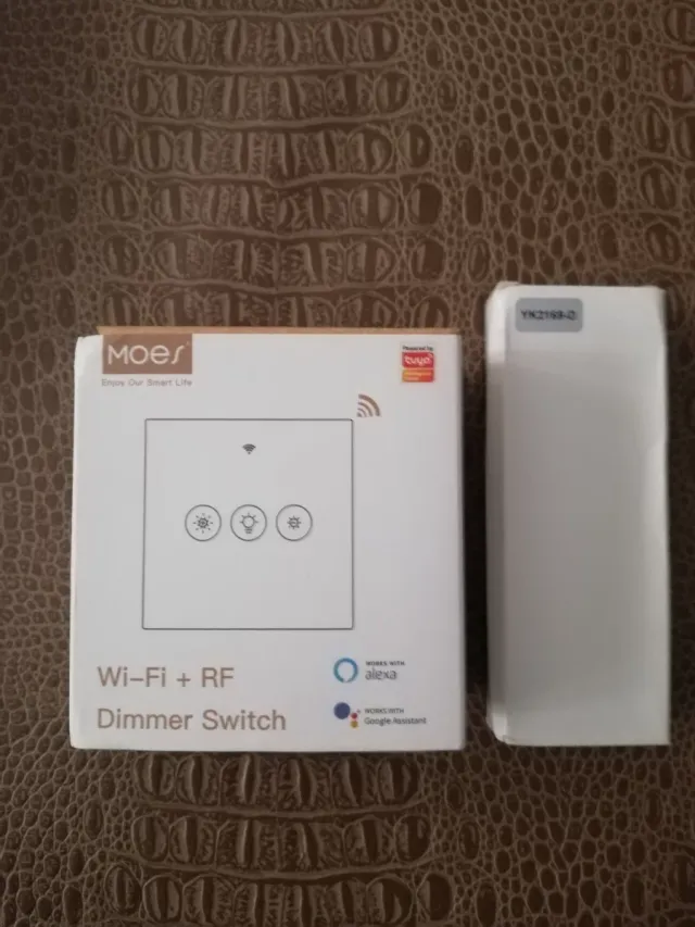 Interruptor Wi-Fi + RF Dimmer con Mando