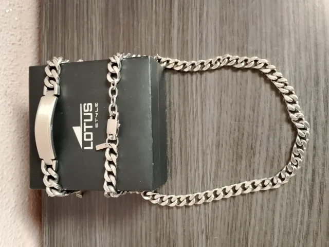 Juego Cadena y Pulsera Lotus acero inoxidable.