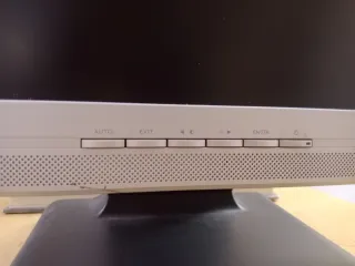 Monitor BenQ 17 Plata