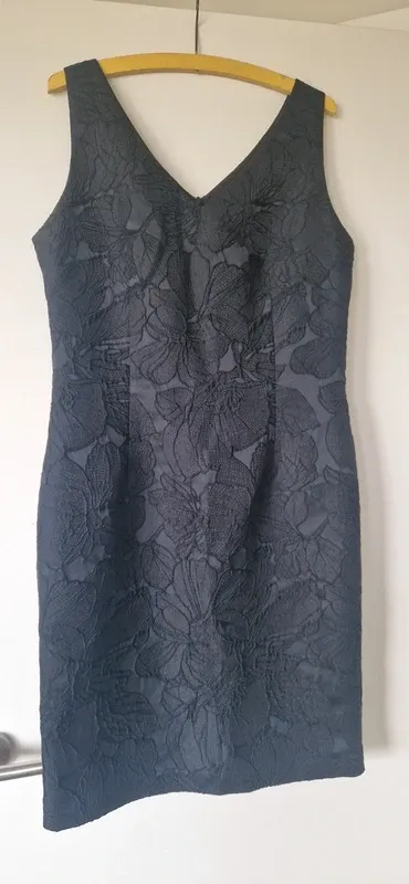 Vestido negro bordado elegante – Talla L